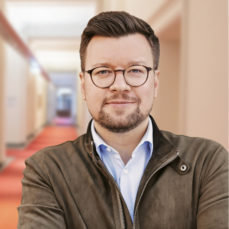  Lucas Schaal
