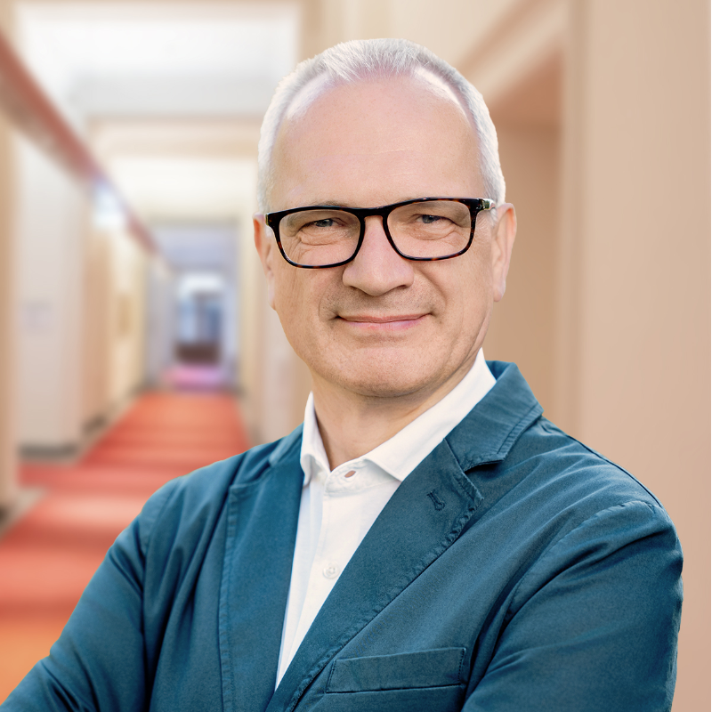Dr. Christoph Wegener